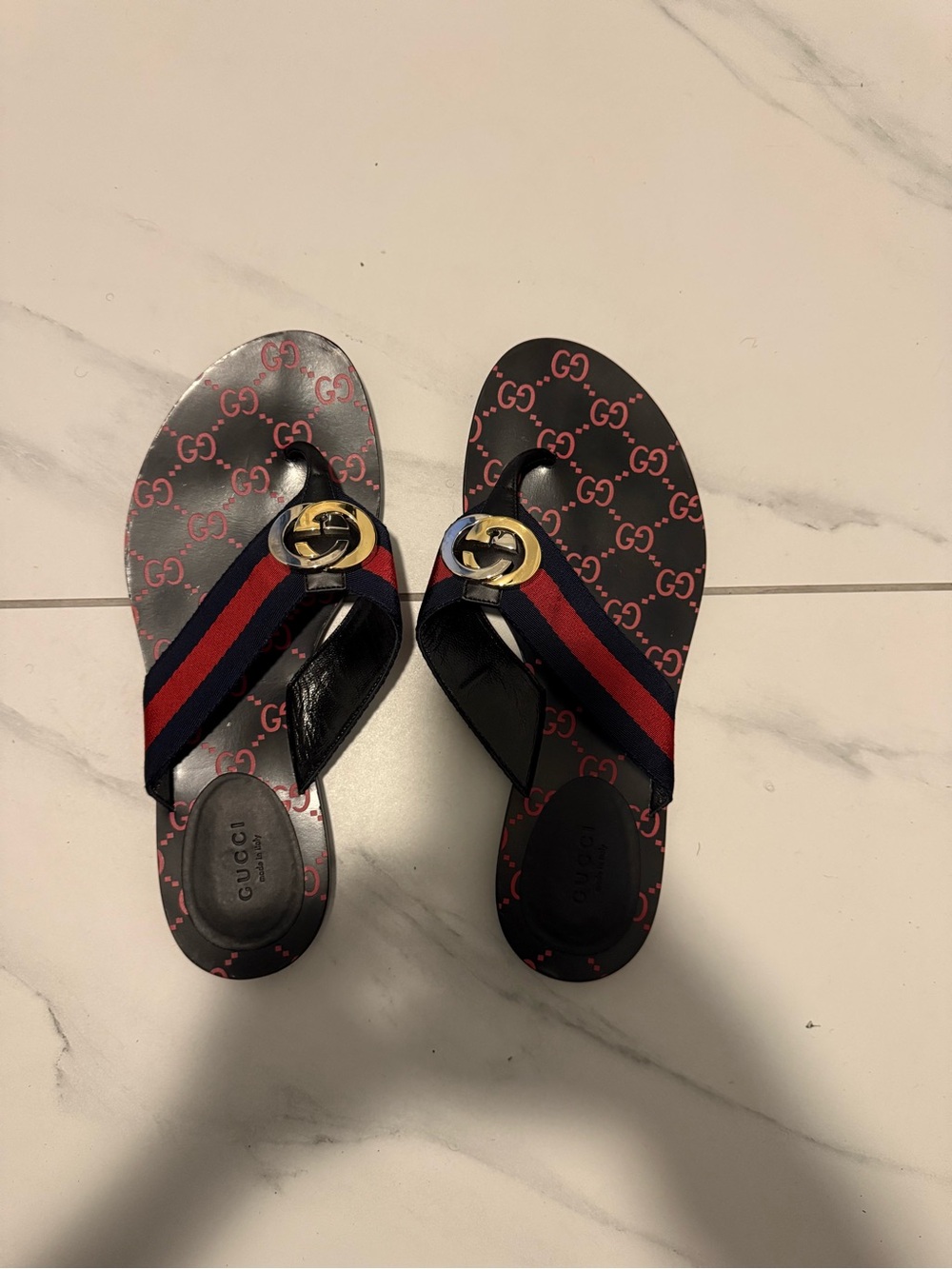Gucci Black Flip Flop Sandals with Red GG Print and Navy‑Red Straps